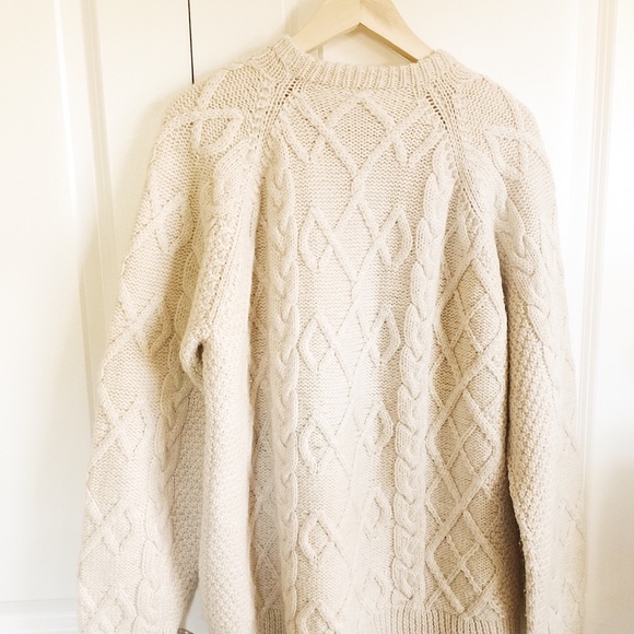 Handmade Wool Fisherman Cable Oversized Sweater - Picture 5 of 5